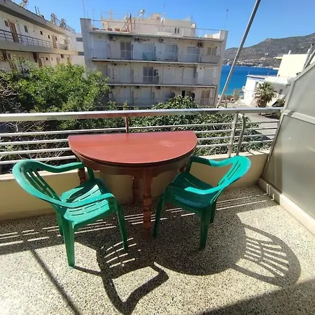 Sea View Апартаменты Лоутраки