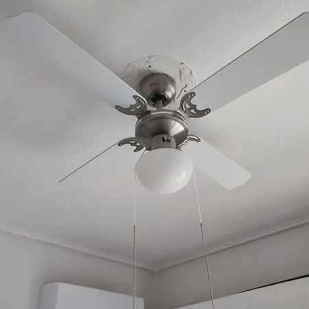 Sea View Лоутраки