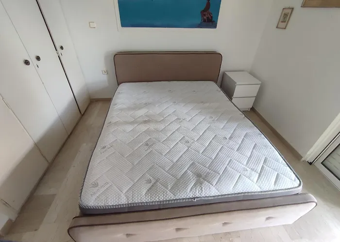 Sea View לוטראקי